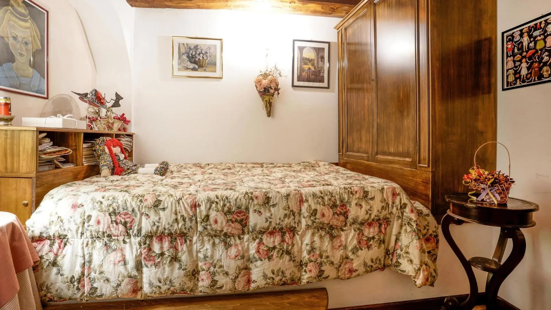 3 Bedroom Stunning Apartment In Rapolano Terme